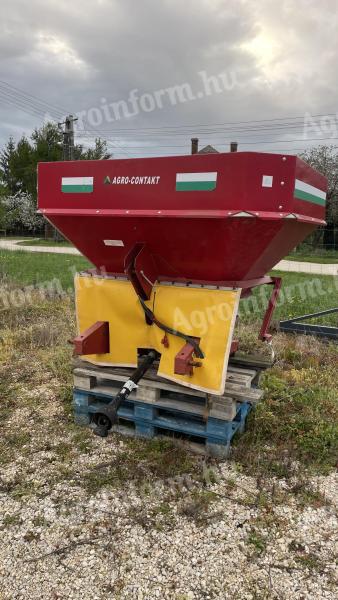 Műtrágyaszóró 1500L
