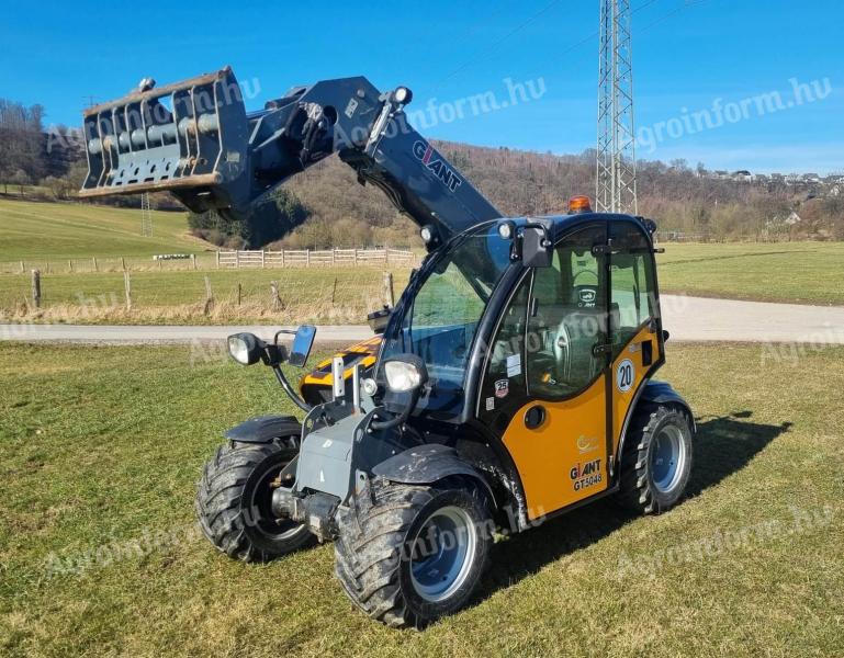 Giant GT 5048 mini teleszkópos rakodó