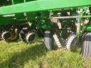 John Deere 1750 MaxEmerge XP vetőgép eladó