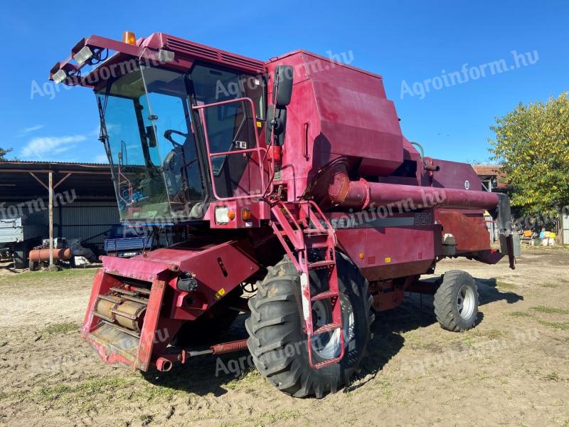 Case IH 521 (3777 üzemórás)