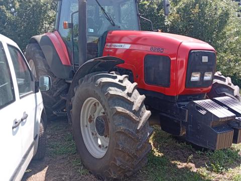 Massey Ferguson 8260 traktor eladó