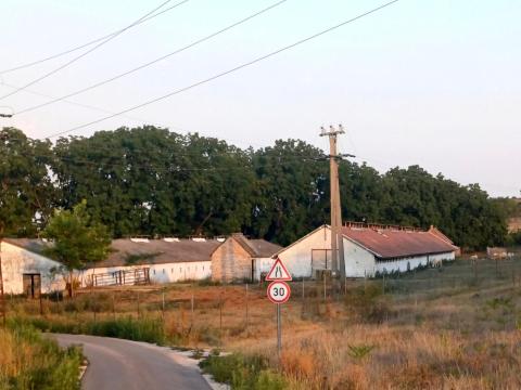 Szolgáltató gazdasági terület, telephely eladó Székesfehérvár közelében