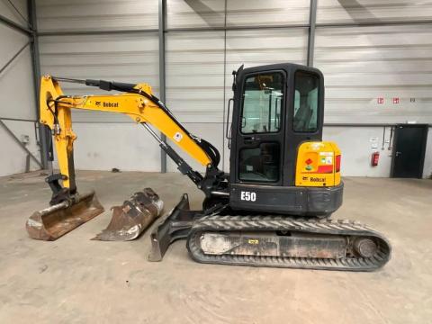 Bobcat E 50 / 2016 / 3 445 üzemóra / Lízing 20%-tól