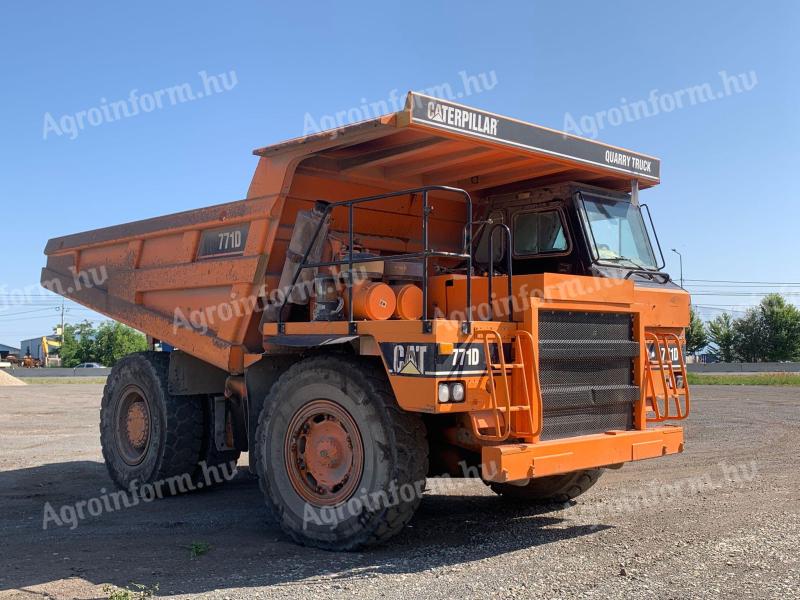 Caterpillar 771D dömper