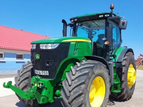 John Deere MR 7260R megkímélt, szép állapotban eladó új homlokrakóval John Deere MR 7260R megkímélt, szép állapotban eladó új homlokrakóval