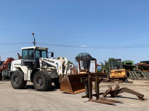 Ahlmann AS210 homlokrakodó Ahlmann AS210 homlokrakodó