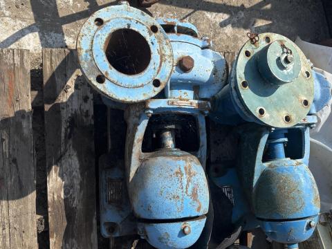 Vízszivattyú kék 2 db működőképes