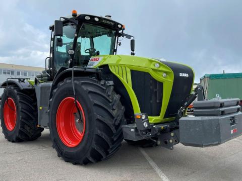 CLAAS Xerion 5000 TRAC VC (2165 üzemóra) CLAAS Xerion 5000 TRAC VC (2165 üzemóra)