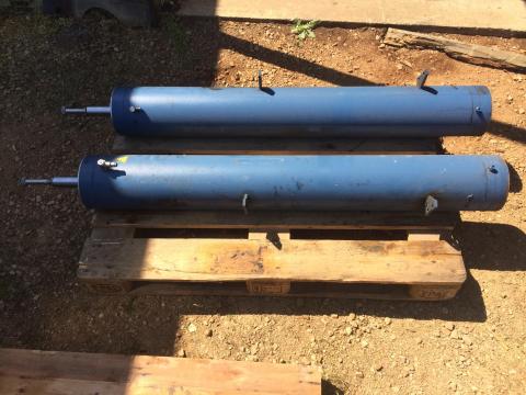 Pneumatikus munkahenger, nagy pneumatika léghenger, 2 db, nem hidraulika Pneumatikus munkahenger, nagy pneumatika léghenger, 2 db, nem hidraulika