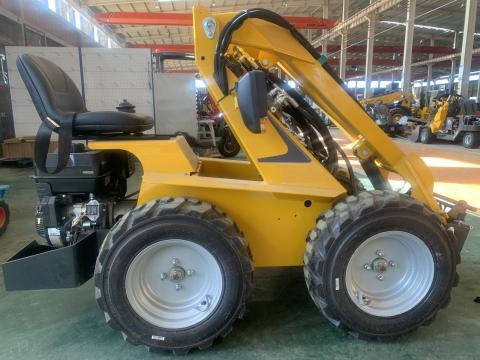 Heracles S14 kompakt rakodógép Heracles S14 kompakt rakodógép