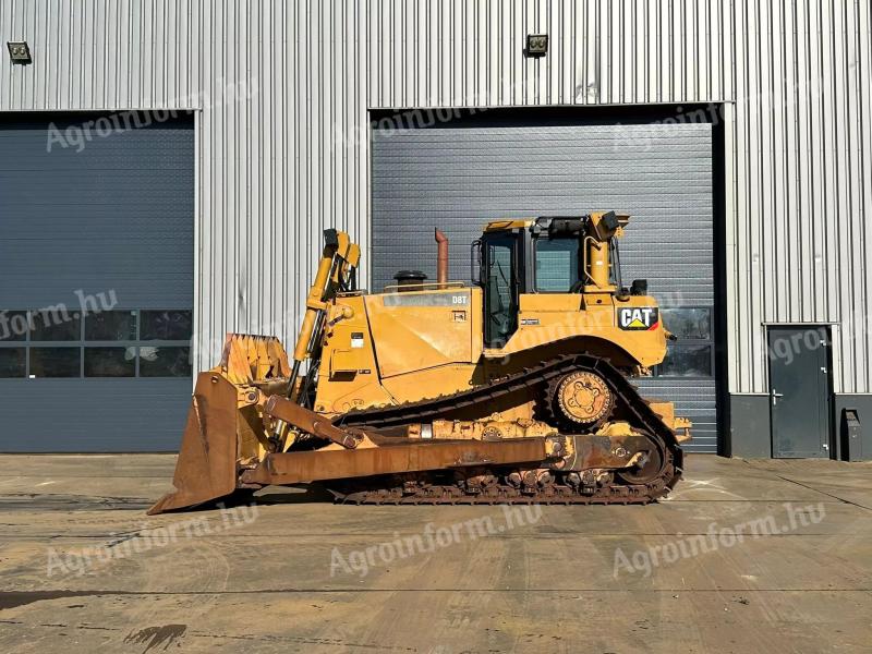 Caterpillar D8T / EPA / 2021 / 7220 üzemóra / Lízing 20%-tól