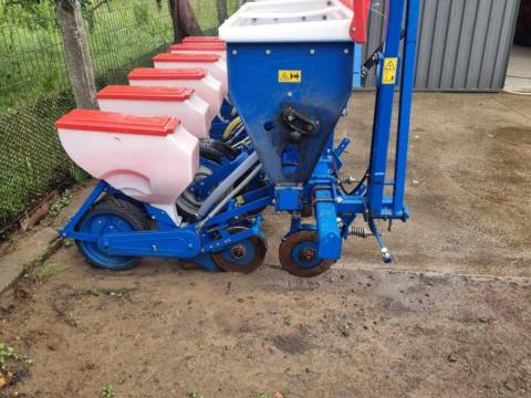 Szemenkénti vetőgép SPC6DF Profi Használt Szemenkénti vetőgép SPC6DF Profi Használt