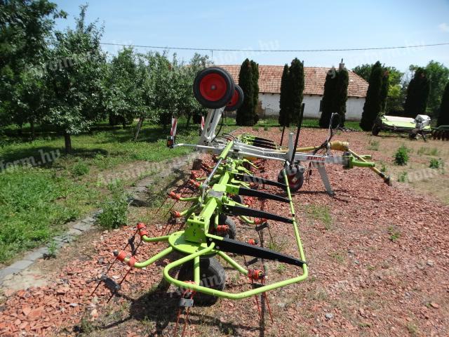 Claas Volto T900 vontatott rendterítő