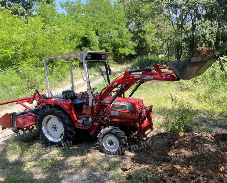 Hinomoto 24 LE traktor homlokrakodóval Kubota Yanmar Iseki homlokrakodós japán