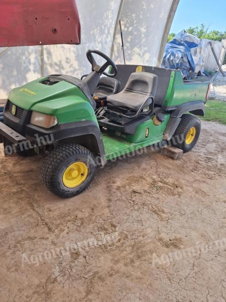John Deere Gator