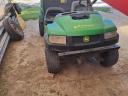 John Deere Gator