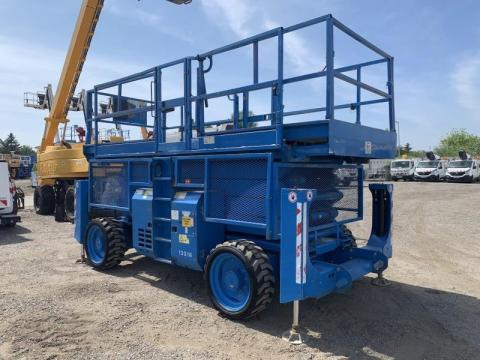 Genie GS4390 - 15,11 m, diesel, 4x4 Genie GS4390 - 15,11 m, diesel, 4x4