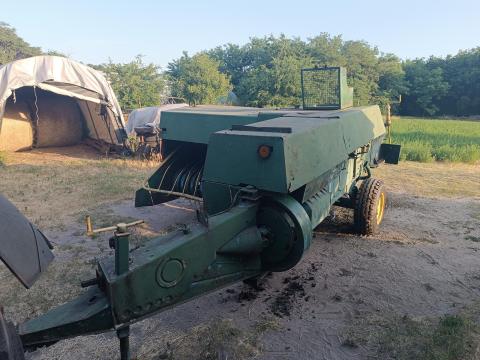 Fortschritt K454 kis kocka bálázó Fortschritt K454 kis kocka bálázó