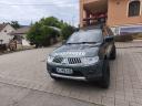 Akció! Mitsubishi L200 osztrák zöld honvédségi, katonai, klímás, vonóhoroggal, 2700 kg, klíma