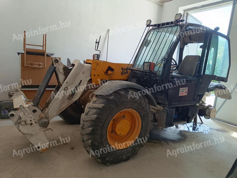 JCB 530-70