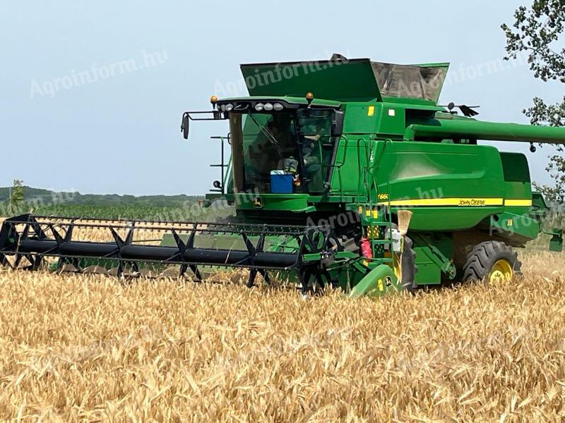John Deere T660