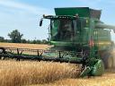 John Deere T660