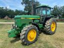 John Deere 4650, Powershift 15/4 váltó,  6 hengeres motor,  kapcsos ikerkerékkel
