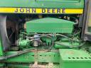 John Deere 4650, Powershift 15/4 váltó,  6 hengeres motor,  kapcsos ikerkerékkel
