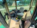 John Deere 4650, Powershift 15/4 váltó,  6 hengeres motor,  kapcsos ikerkerékkel