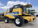 New Holland CSX7080