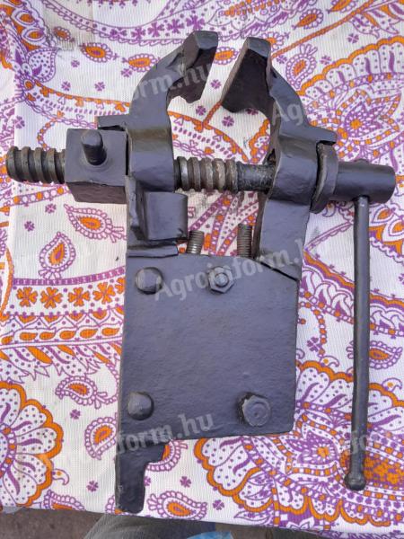 Kovácssatu 9 cm pofa szélességgel eladó