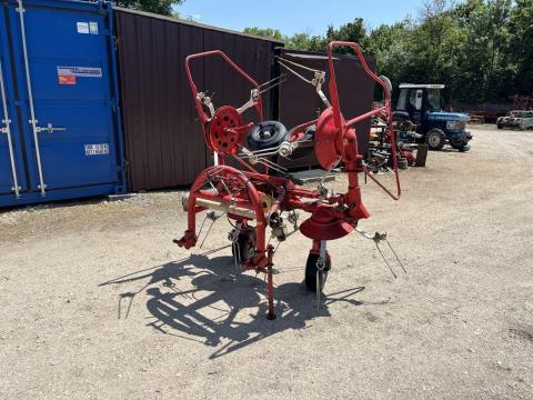 Pöttinger HIT 400 rendkezelő hidraulikus Pöttinger HIT 400 rendkezelő hidraulikus