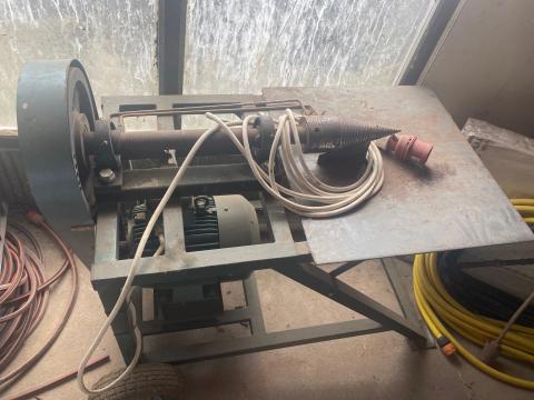 Rönkhasító gép Rönkhasító gép