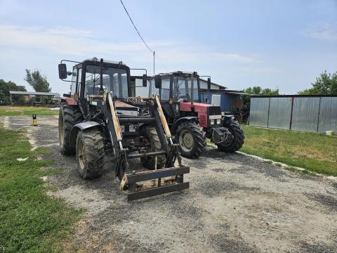 Eladó MTZ 892.2 + 820.2 FerroFlex rakodóval + ENI 200L hordó Eladó MTZ 892.2 + 820.2 FerroFlex rakodóval + ENI 200L hordó
