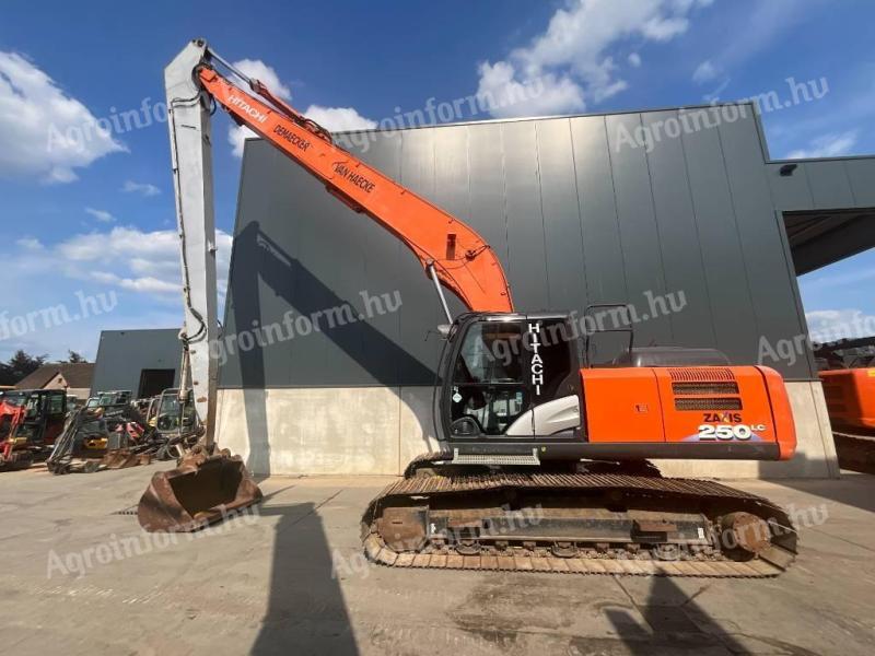Hitachi ZX 250 LC-6 / 2017 / 11.309 üzemóra / Lízing 20%-tól
