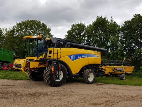 New Holland CX8070 - 0%Áfa-Leszállítva-1850/1441 órás New Holland CX8070 - 0%Áfa-Leszállítva-1850/1441 órás