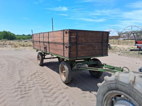 Fix platós 3 tonnás kis pótkocsi Fix platós 3 tonnás kis pótkocsi