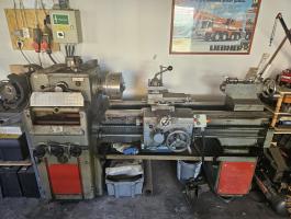 Eladó E400 C1000 típusú esztergagép