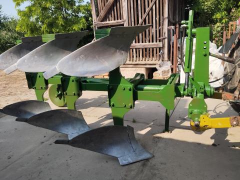 Váltvaforgó eke 3 fejes eladó Váltvaforgó eke 3 fejes eladó