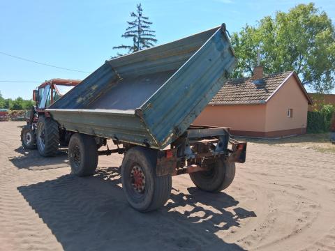 Billenős 2 tengelyes pótkocsi Billenős 2 tengelyes pótkocsi