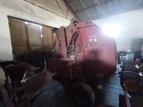 Hesston bálázó Hesston bálázó