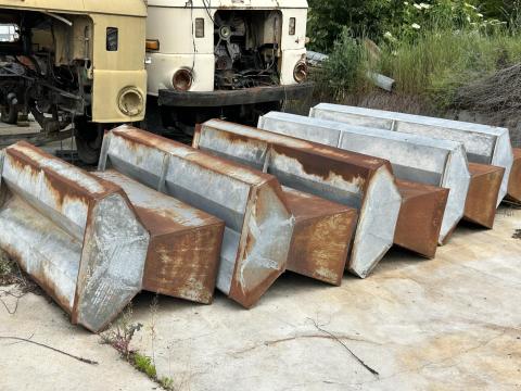 Sertés önetető Sertés önetető