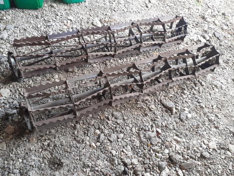 2 db 171 cm széles, 32 cm átmérőjű rögtörő henger