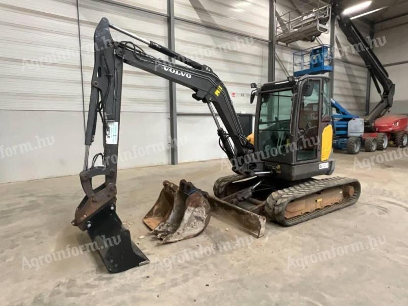 Volvo ECR 50 D / 2016 / 4 455 üzemóra / Lízing 20%-tól