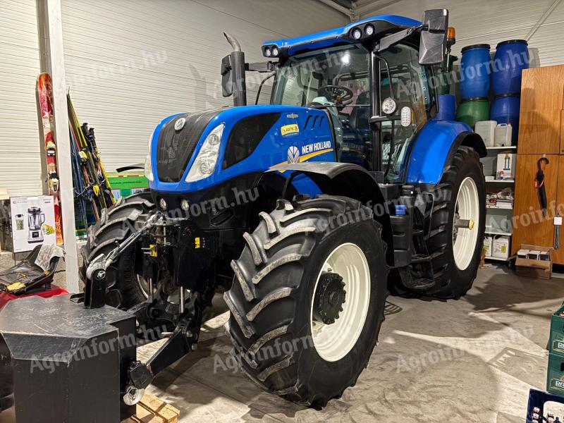 Traktor New Holland T7.245 Autocommand
