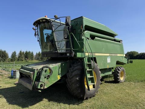 John Deere 2264 (6842/5239) kombájn eladó, széles felszereltséggel