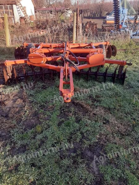 Vontatott tárcsa KXT-3,  3,2 m