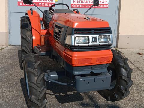 Kubota GL337 powershift, hi-speed, összkerekes, irányváltós, szervos, 33 LE traktor Kubota GL337 powershift, hi-speed, összkerekes, irányváltós, szervos, 33 LE traktor
