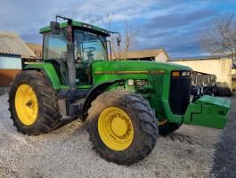 John Deere 8100 traktor