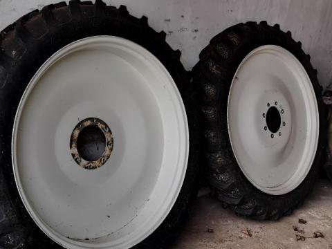 New Holland T5.95 hátsó művelőkerék New Holland T5.95 hátsó művelőkerék